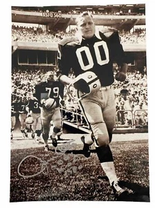 Jim Otto handsigniertes Oakland Raiders 8x10 Foto mit ""00" & HOF 1980 Inschrift - Bild 1 von 3