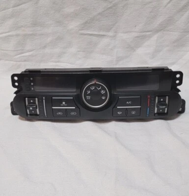 2009 - 2011 Kia Borrego Automatic Digital Heater AC Climate Controls 972502J050 - Image 1 of 4