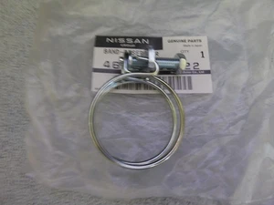 Datsun Roadster  2000 OEM Nissan  / Tokico Clutch Master Reservoir Clamp - Bild 1 von 2