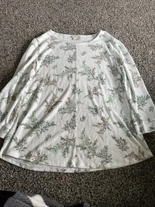 Women’s Van Heusen Top Medium Viscose/Polyester FREE SHIPPING! - Picture 1 of 6