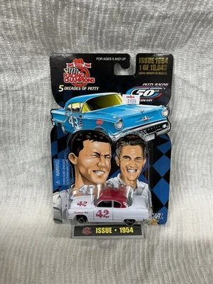 赛车冠军理查德·佩蒂 5 年小复古 1954 年 OLDSMOBILE 1/64 — 第 1/4 张图片