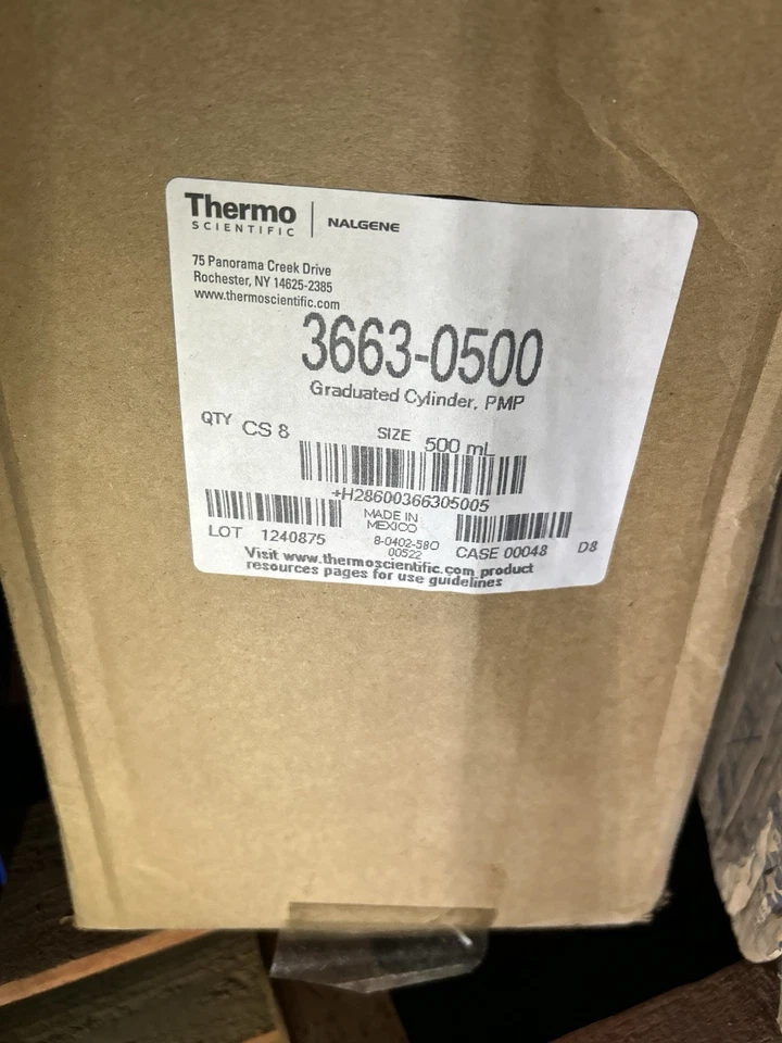 Cilindro graduado Thermo Scientific Cilindro económico de 500 ml Foto 1 de 1