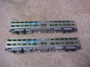 N Scale ***CHICAGO METRA*** Bi-Level Commuter Control Cab #8507 & #6070 - Picture 1 of 9