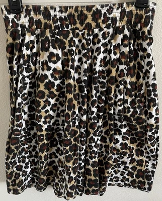 Pantalones Cortos TAPEMEASURE Estampado Animal con Bolsillos y Cintura Elástica Talla Mediana Nuevos sin Etiquetas❤️ Foto 1 de 4