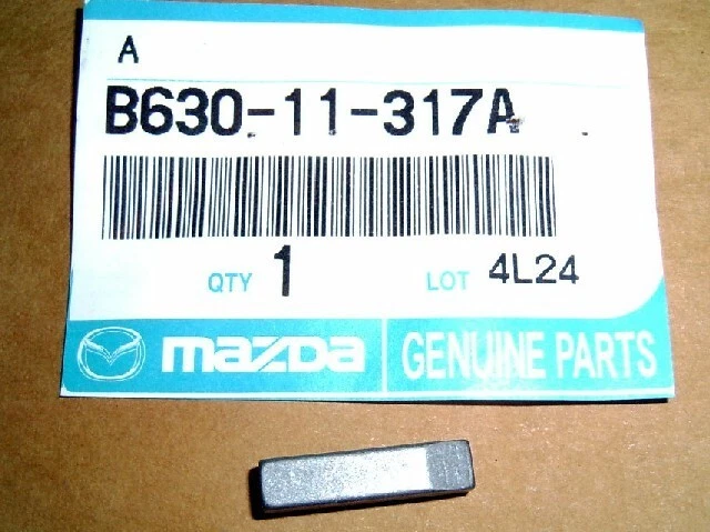 Woodruff key genuine OEM Mazda MX-5 mk1 1.6 1989-90 LWSC MX5 Eunos B63011317A - Image 1 of 1