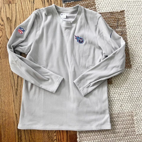 Nike Tennessee Titans Thermal Pullover Sweatshirt NEW without tags Large Cover