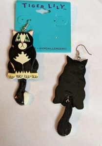 Tiger Lily wooden Earrings - Black and White  Cats - Picture 1 of 5