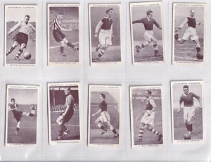 CHURCHMAN - ASSOCIATION FOOTBALLERS, A SERIES - FULL SET IN SLEEVES - 1938 - Picture 1 of 2