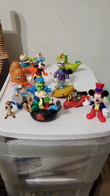 LOTE de juguetes de comida vintage de McDonald’s Happy Meal y Burger King de los años 90 para niños  Foto 1 de 4