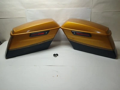 Harley-Davidson 2015 CVO Ultra Limited Saddlebags Gold Rush Carbon Dust - Image 1 of 4