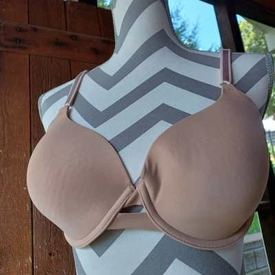 Warner's Blissful Benefits 无线内衬文胸 RA3561W 围攻尺寸 36C 光滑 — 第 1/4 张图片