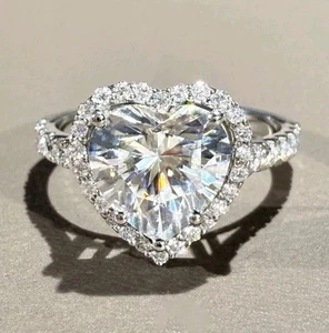 6.50 Ct Certified Treated Pretty Off White Diamond Heart Shape Ring. 925 Silver - Picture 1 of 8