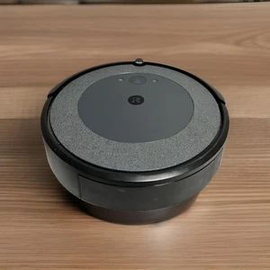 iRobot i3+ Black Robotic Vacuum Cleaner black Black & Gray - Picture 1 of 4