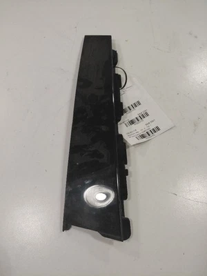 Kia Sorento Passenger Right Front Door Applique {82260C5000} 2018 2017 2016 - Image 1 of 4