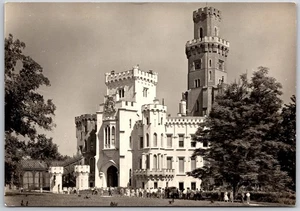 Hluboká nad Vltavou Neo-Gothic Castle Postcard 1967 - Picture 1 of 2