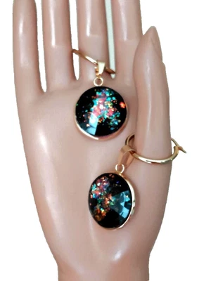 Pendientes de ópalo Fiesta ópalos de resina facetados al fuego 25 mm y aros de acero inoxidable de 18 kg Foto 1 de 4