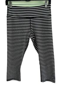 Scorpio Sol | Black & White Striped Knee Length Leggings Size Small