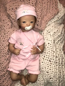 NINA The Living Baby So Truly Real Touch-Activated Ashton-Drake Doll Cheryl Hill - Picture 1 of 16