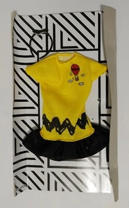 Barbie Doll Charlie Brown Peanuts 2 Pc Set Clothing & Head Band Missing Purse - Picture 1 of 6
