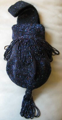 Antiguo Monedero Azul Marino Crochet Iridiscente Pavo Real Bola Borla Nivel Flecos Foto 1 de 4