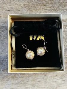 1928 Light Rose Pink Crystal And Faux Pearl Flower Decal Drop Earring - Picture 1 of 8