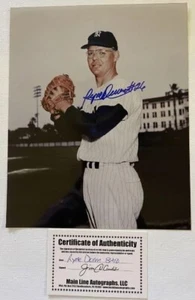 Ryne Duren Signed Autographed Glossy 8x10 Photo New York Yankees - Picture 1 of 1