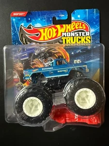 2025 Hot Wheels Monster Trucks Bigfoot Leading Legends - Picture 1 of 3