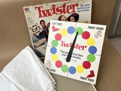Juego de Mesa Twister de Milton Bradley Party Game Edición 1974 Foto 1 de 4