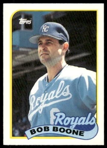 1989 Topps Traded #12T Bob Boone - Picture 1 of 2