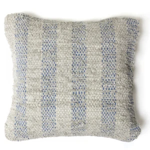 New Herts 20" x 20" Rug Pillow By Quiltbay - Picture 1 of 1