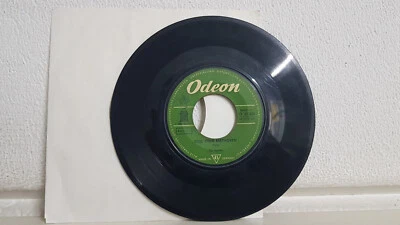 The Beatles - I want to hold your hand / Roll over Beethoven - 1963 Single 7“ LP - Bild 1 von 2