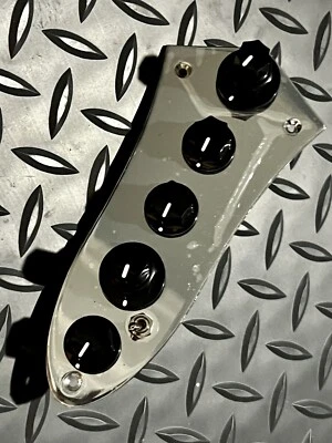 SIRE MARCUS MILLER JAZZ BASS PREAMP SOLDERLESS BRAND NEW - Image 1 of 4