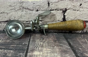 Vintage 20 To A Quart Benedict Indestructo Ice Cream Scoop Wood Handle 9" - Picture 1 of 8