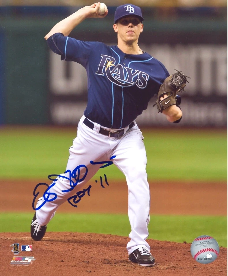 Foto autografiada de Jeremy Hellickson Rays 8x10 con inscripción ROY11 y certificado de autenticidad Foto 1 de 1