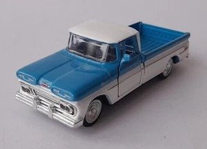 Chevrolet Apache Pickup (1961) von Road Champs in 1:43 - Bild 1 von 15