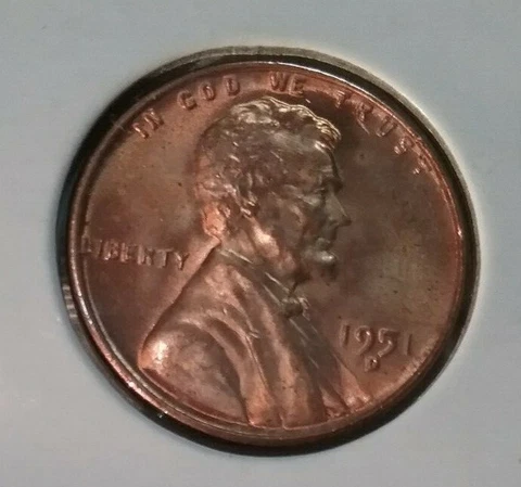 1951 Lincoln Wheat Cent  D - Uncirculated  --spotted Cover