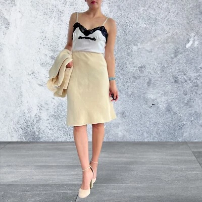 Conjunto Traje Falda Vintage Akris Talla 10 Falda y Blazer Color Crudo Foto 1 de 4