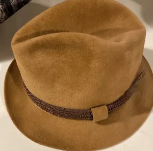 DOBBS HUNTER MOUNTAIN MINK BROWN FUR FELT FEDORA HAT MADE IN USA 7 1/8 - Picture 1 of 9