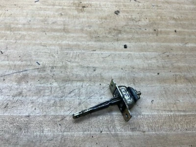 GEO METRO 1989-1994 2 PUERTAS PUERTA DERECHA PASAJERO CORREA DE PARADA DE VERIFICACIÓN Foto 1 de 4