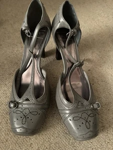 damenschuhe, esprit, 39, Sandalen, Budapester, Grau - Bild 1 von 5