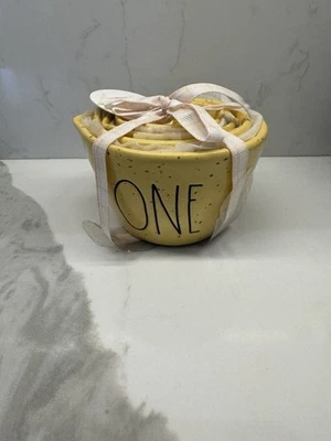 Juego de tazas medidoras de anidación Rae Dunn amarillo resorte moteado por magenta Foto 1 de 4