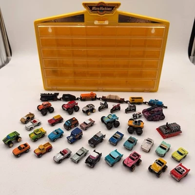 Vintage Micro Machines 1989 Yellow Carry Display Case Galoob With Cars - Image 1 of 4