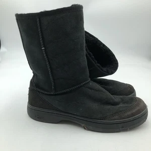UGG Classic Short II Black Suede Fur Boots Womens Size 9 pre owned  - Picture 1 of 5