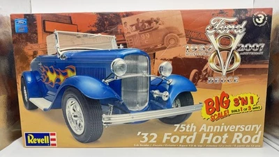 Revell 85-2620, 75th Anniversary '32 Ford V8 Deuce Hot Rod Model Kit, 1:8 - Image 1 of 4