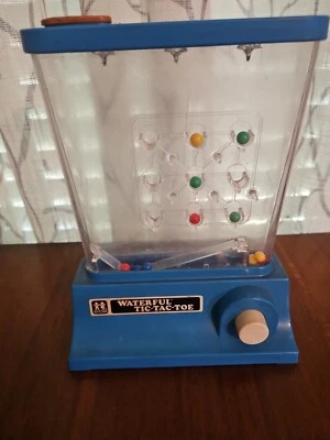 Vintage Tomy Waterful Tic Tac Toe Handheld Game 1976/Slight Crack Repair, Works - Image 1 of 4