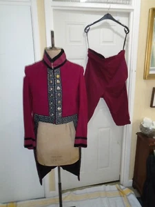 Men's Costume from Ermione Glyndebourne opera 95 burgundy - Picture 1 of 7