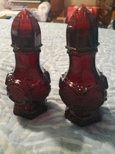 Avon Salt And Pepper Cape Cod Ruby Red Vtg Nice Preowned Condition - Picture 1 of 6