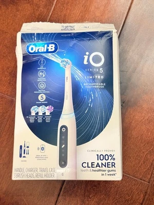 Oral-B iO Serie 5, Cepillo de dientes eléctrico recargable blanqueador de limpieza profunda Foto 1 de 4
