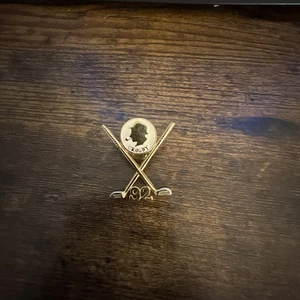 Vintage 1992 The Crosby Cross Golfschläger Anstecknadel - Bild 1 von 2