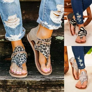 Womens Leopard Print Flat Sandals Ladies Summer Beach Strappy Shoes Flip Flops - Picture 1 of 19